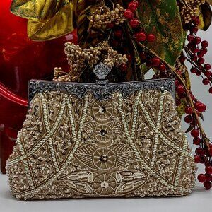 Vintage Style Pearl and Sequin Purse / Clutch